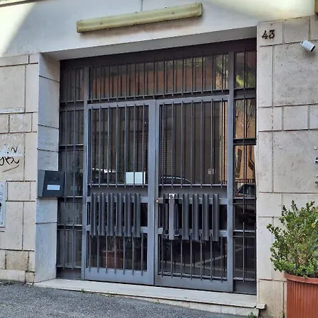 Trinita' Dei Monti, Night Check-in Also Available 3* Roma